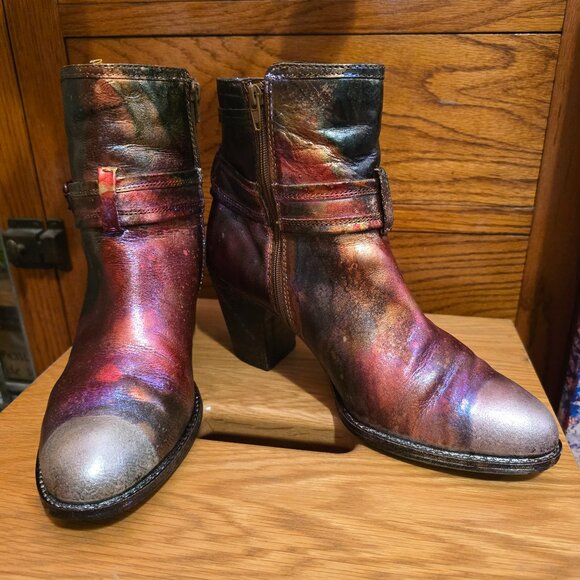 HANDCRAFTED Upcycled Leather Boots HANDPAINTED Size 9M Ankle Bootie Wearable Art - Picture 4 of 17
